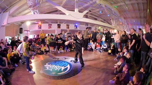 отбор до 9yo #91 bboy Power Jet vs #94 - брейкданс, WINTER WARS 2021 смотреть онлайн