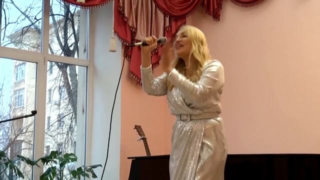 «Твоя улыбка» (О.Бескровный,Б.Дубровин) - поётТ.Митьковская смотреть онлайн