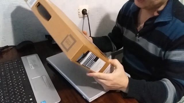 ПОДАРОК НА НОВЫЙ ГОД И ДЕНЬ РОЖДЕНЬЕ. РАЗВИВАЕМ КАНАЛ вместе. РАСПАКОВКА. смотреть онлайн