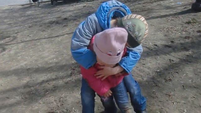 Дети целуются смотреть онлайн