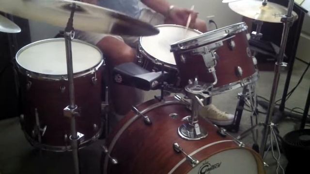 OLD SCHOOL ROCK & ROLL DEMO CONT'D PEPPERMINT TWIST смотреть онлайн