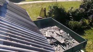 ЗАМЕНА ШИФЕРА НА ПРОФЛИСТ, УБИРАЕМ ЩЕПУ, РАБОТА ТАКАЯ...