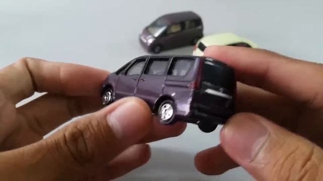 Tomica Toy Cars | Toys for Kids | Toyota Porte | Daihatsu Move | Nissan Serena смотреть онлайн