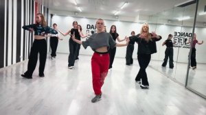 Школа К-ПОП танцев. Уроки для девушек в Белгороде. K-pop cover dance. Студия танцев Dance Life
