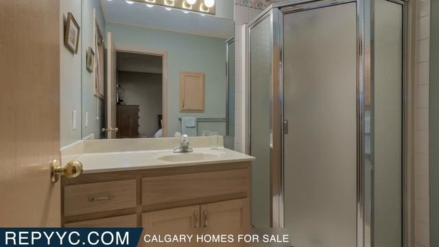 Just listed ! New Bungalow in Shawnessy смотреть онлайн