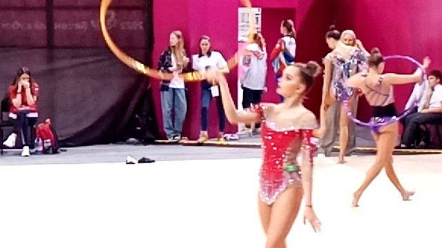 Дина и Арина Аверины. Разминка. смотреть онлайн
