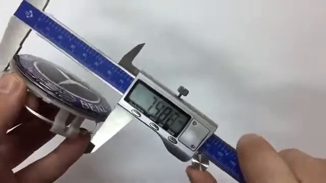 Колпак на литой диск Mercedes Classic карбон