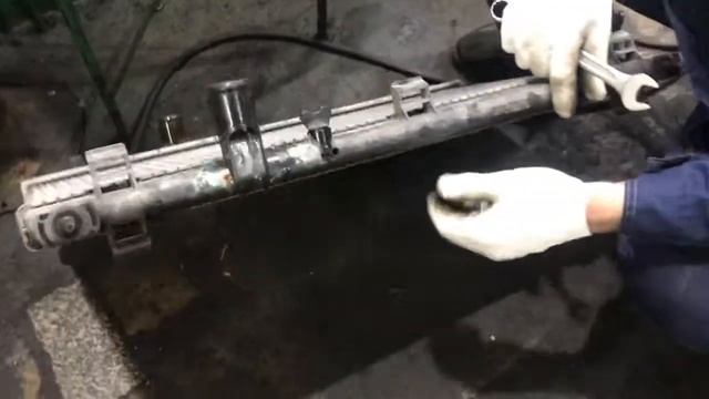 Замена текущего радиатора на Митсубиси Аутлендер 2012 года. смотреть онлайн