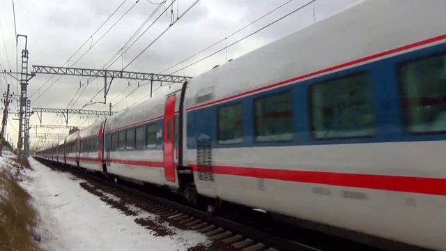 Электровоз ЭП20-015 со скоростным поездом "Стриж" №703 "Нижний Новгород - Москва" смотреть онлайн