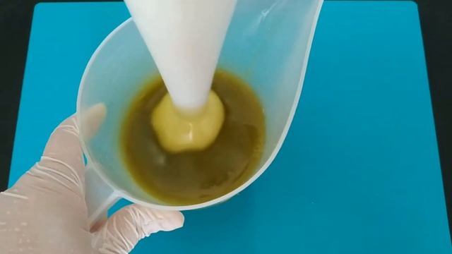 МЫЛО С КИНЗОЙ И СОЛЬЮ ДЛЯ ПРОБЛЕМНОЙ КОЖИ | Soap with cilantro смотреть онлайн