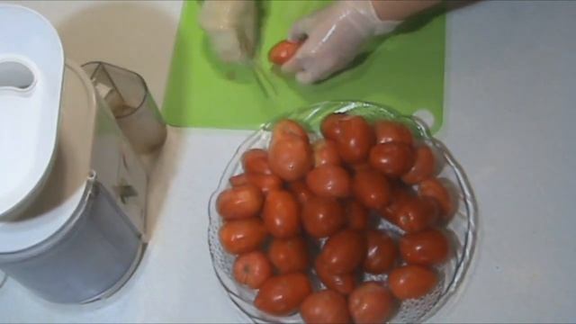 ПОМИДОРЫ В СОБСТВЕННОМ СОКУ НА ЗИМУ смотреть онлайн