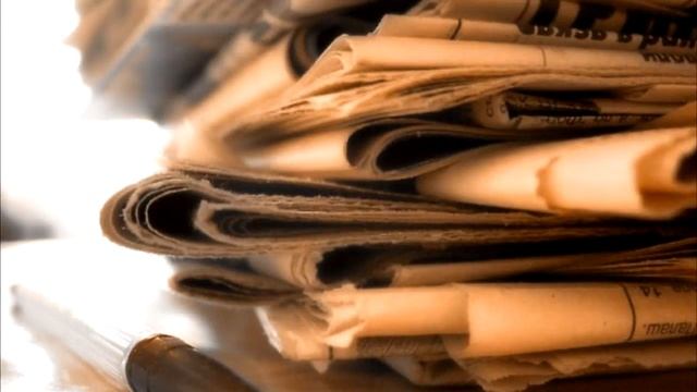 Она положила Газету в Морозильник. И вот что получилось смотреть онлайн