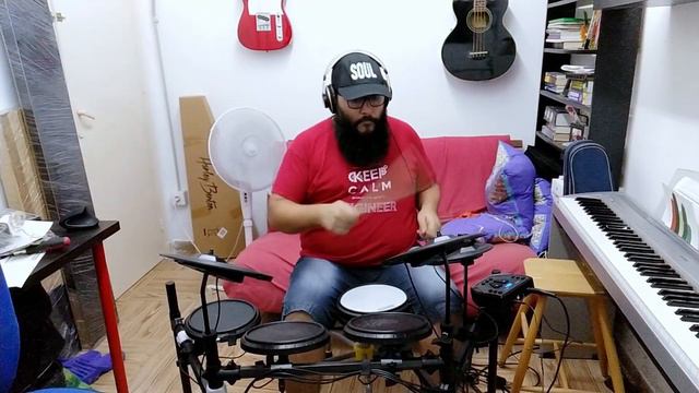 Testing the Simmons SD200 e-drum set смотреть онлайн
