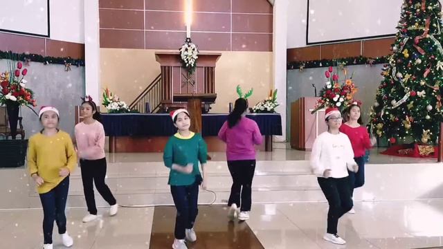 We Wish You a Merry Christmas смотреть онлайн