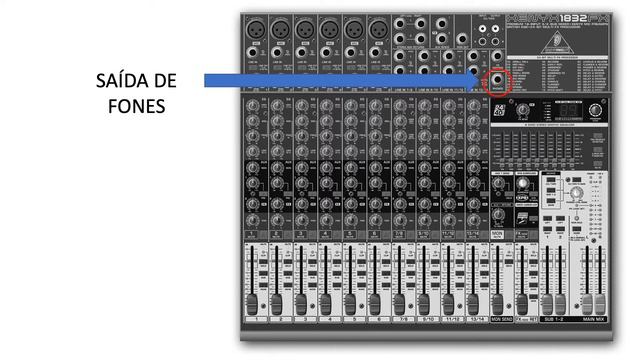 BEHRINGER 1832FX