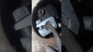 Как открутить трубку от тормозного цилиндра газель