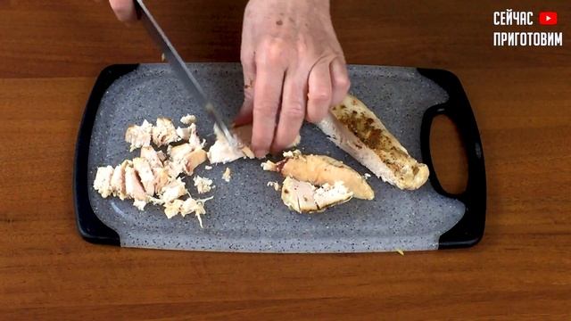 Один раз приготовила, теперь готовлю постоянно! Новый салат из фасоли с курицей без майонеза смотреть онлайн