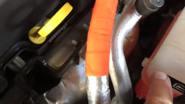 Service High-Voltage Charging System Error Message...Fix and Reset смотреть онлайн