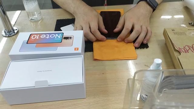 Пленка защитная для смартфона ArmorJack смотреть онлайн