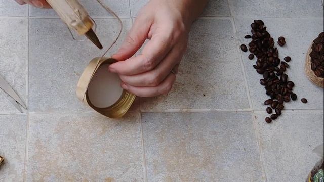 Очень простой декор банки кофе и джутом. DIY/рукоделие смотреть онлайн