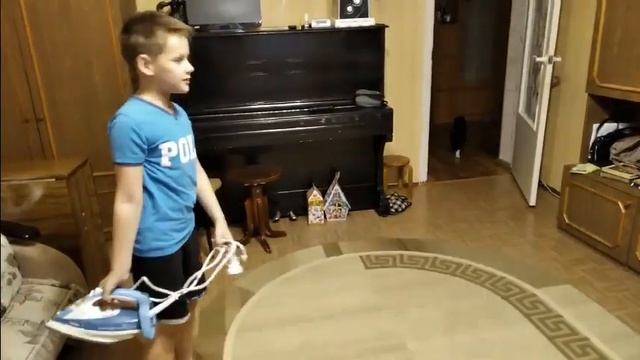 #Максим и утюг смотреть онлайн