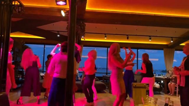 Давайте потанцуем|| Let’s dance!! #subscribe #like #city #танцы #dance смотреть онлайн