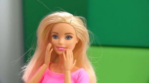 Школа гимнастики Барби - Что у Барби со зрением? - Куклы Лол