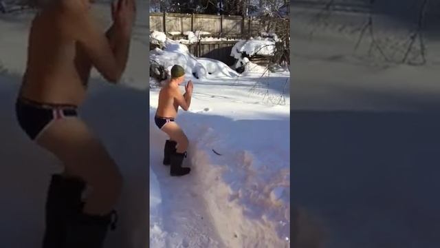 Ден ныряет в снег смотреть онлайн