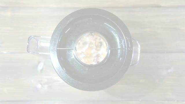 Молочный смузи с кэробом и кешью| Видео рецепт от Твое Меню смотреть онлайн