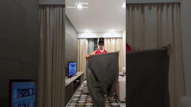 ?Tik Tok Korea\? Traditional Korean Hanbok?\ Тик Ток Корея /? Корейский Ханбок? смотреть онлайн