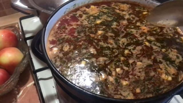 Гуляш венгерский, вареники или дюш-вар?борщ укр -кий,рублен котлеты франц-кие