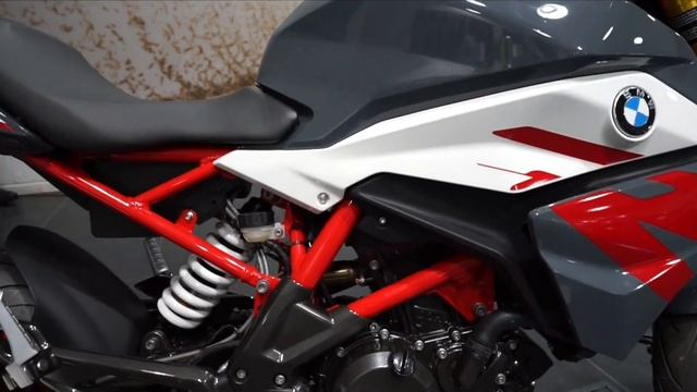 2021 BMW G310 R - Roy Pidcock BMW смотреть онлайн