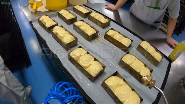 Как нанести ЯИЧНУЮ смесь на булочки? Ручной распылитель пищевых смесей модель РСП-2 тест на яйце! смотреть онлайн