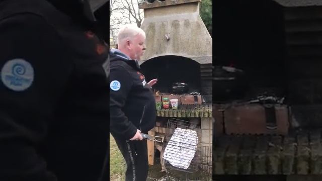 Сегодня в посёлке, где я живу, отключили электричество... смотреть онлайн