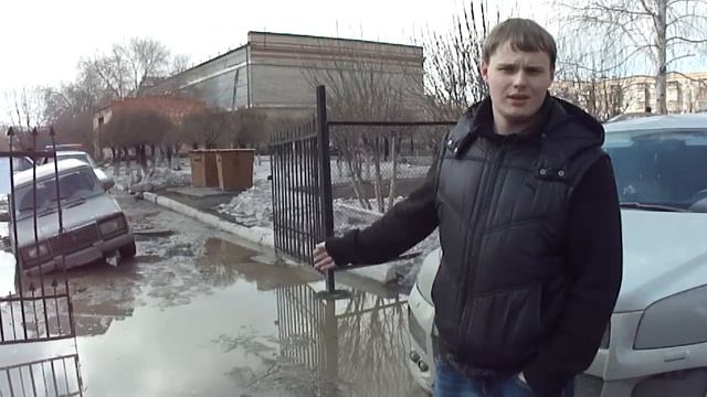 Орск. Автомобиль провалился. смотреть онлайн