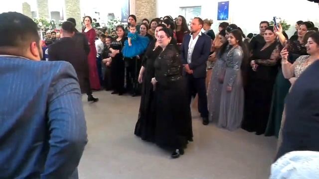 Свадьба Романа и Рамины в Великом Новгороде смотреть онлайн