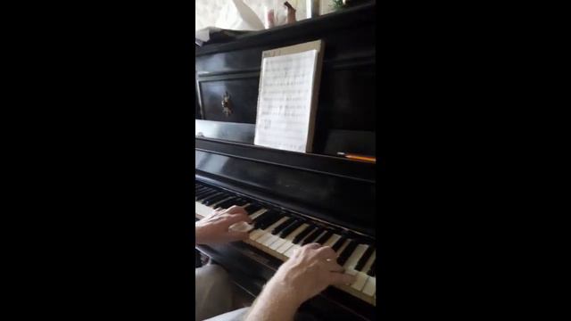 Дядя играет мелодию Вивьен - Канительная (музыка из июльского сна) 24072022 смотреть онлайн