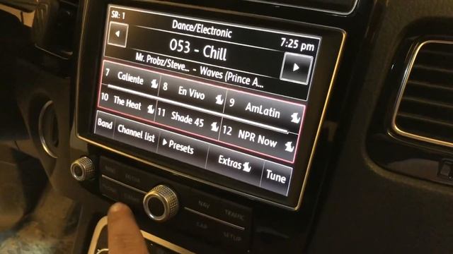 Volkswagen Touareg 2011-2017 CarPlay integration смотреть онлайн