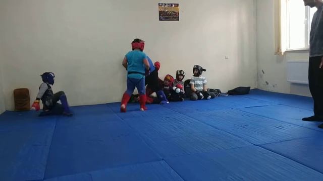 Кунг-фу. Тренировка. Красный против Синего. смотреть онлайн