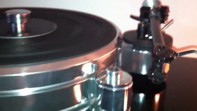 Ariston RD 40/ Valhalla/ Rega/ Grado смотреть онлайн