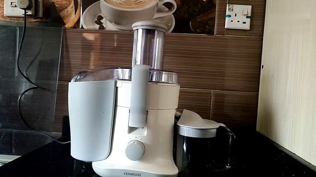 Kenwood Centrifugal Juicer || Unboxing & Testing || Vantinti Pustakam смотреть онлайн