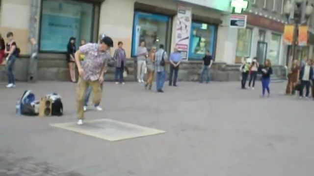 DanceMoskowOldArbat.avi смотреть онлайн