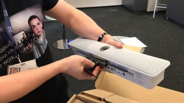 Cisco Webex Room Kit Mini - unboxing