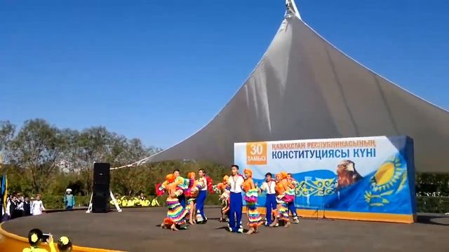 Астана, 30 августа 2014 г. День Конституции РК. Бомонд смотреть онлайн