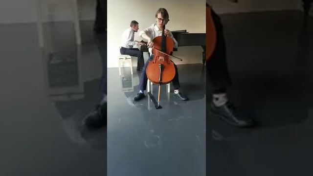 IH Bach Concerto C moll part2 смотреть онлайн