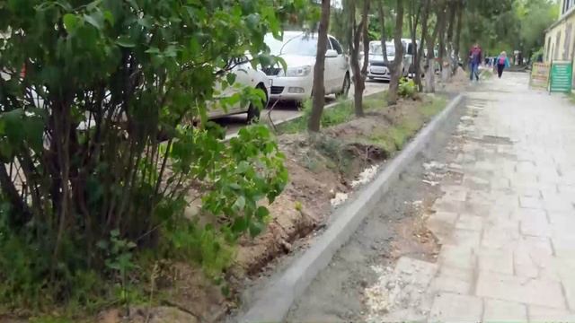 Новый пешеходный тротуар - улица Ленина посёлок Гвардейское. Крым - 22 мая 2020 год