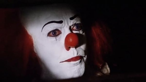 Old Pennywise Halloween Special (Stephen King's 'IT' Parody)