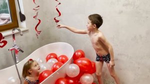 Дима и Ева готовятся ко дню рождения. Супер фотки.