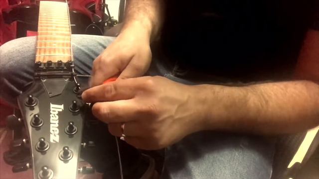 Ibanez RGA8 - Change 8 Guitar Strings