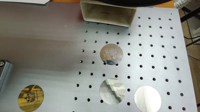 Черная контрастная гравировка Лазерный маркер JPT Raycus смотреть онлайн